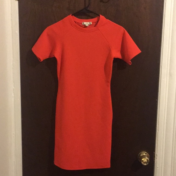 Dresses & Skirts - Tangerine midi dress